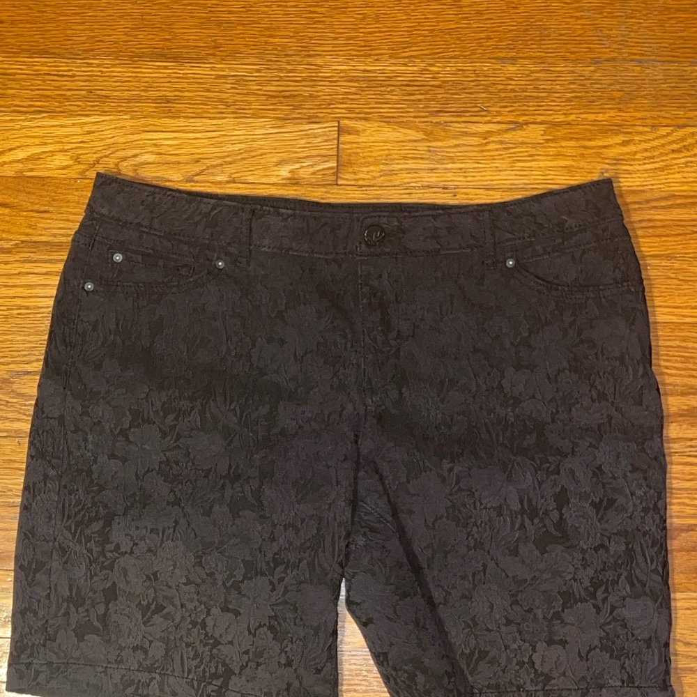 Simply Vera Wang Black Brocade Shorts